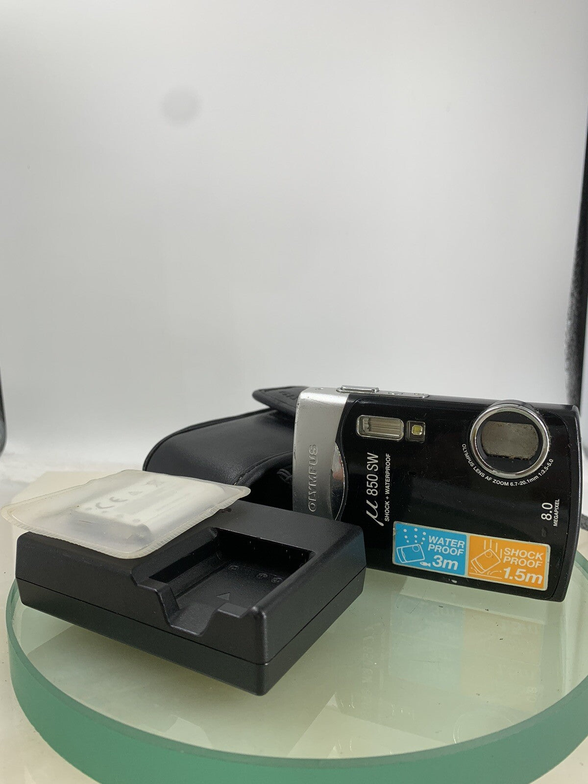 OLYMPUS U 850 SW DIGITAL CAMERA 8.0 MP BLACK + COVER + CHARGER TESTED - 4850