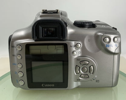 Canon Digital Camera SLR EOS 300D SILVER WITH CHARGER, NO CARD TESTED - 2615
