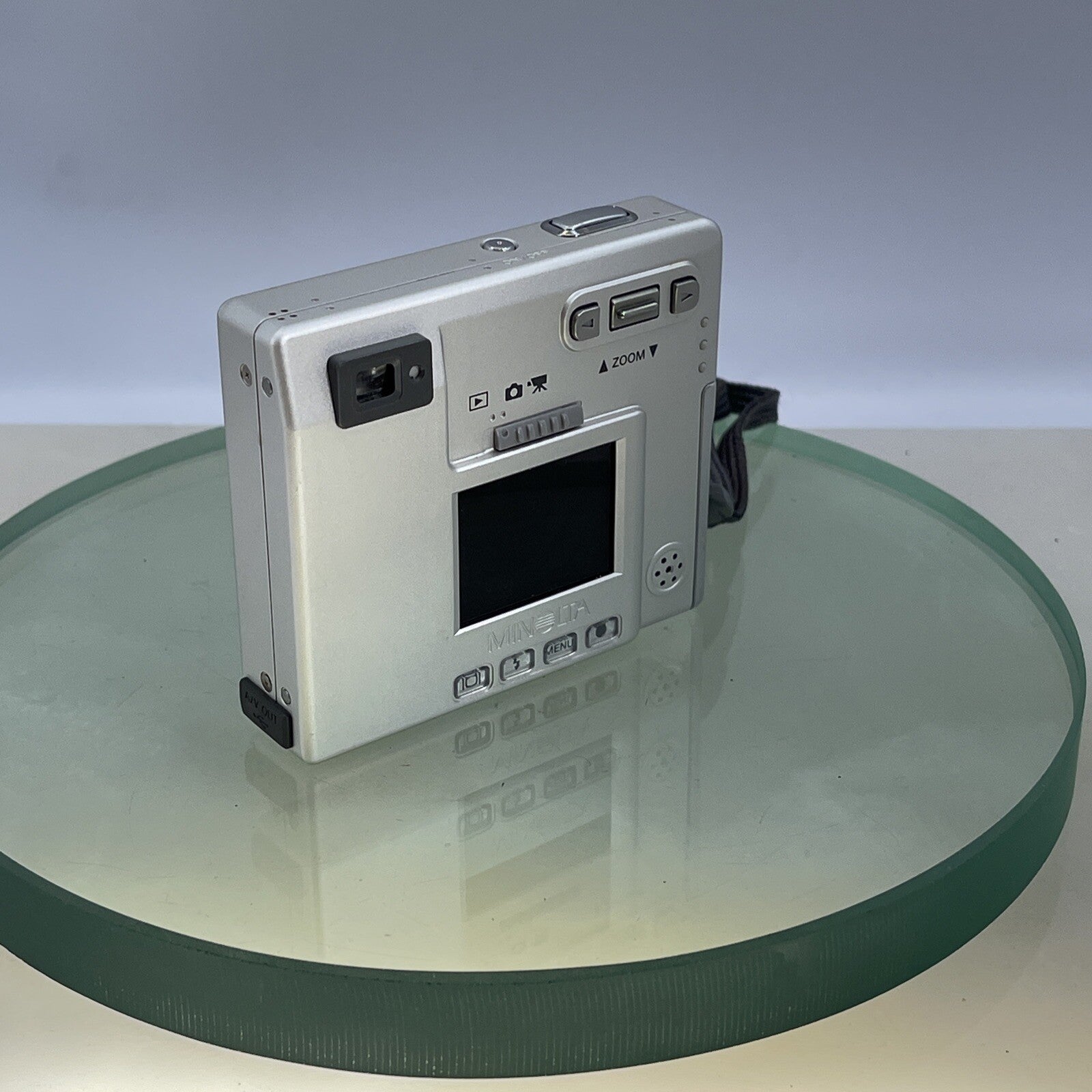 Konica Minolta Dimage X 2.0MP Compact retro Digital Camera Cased Charger +++#4674