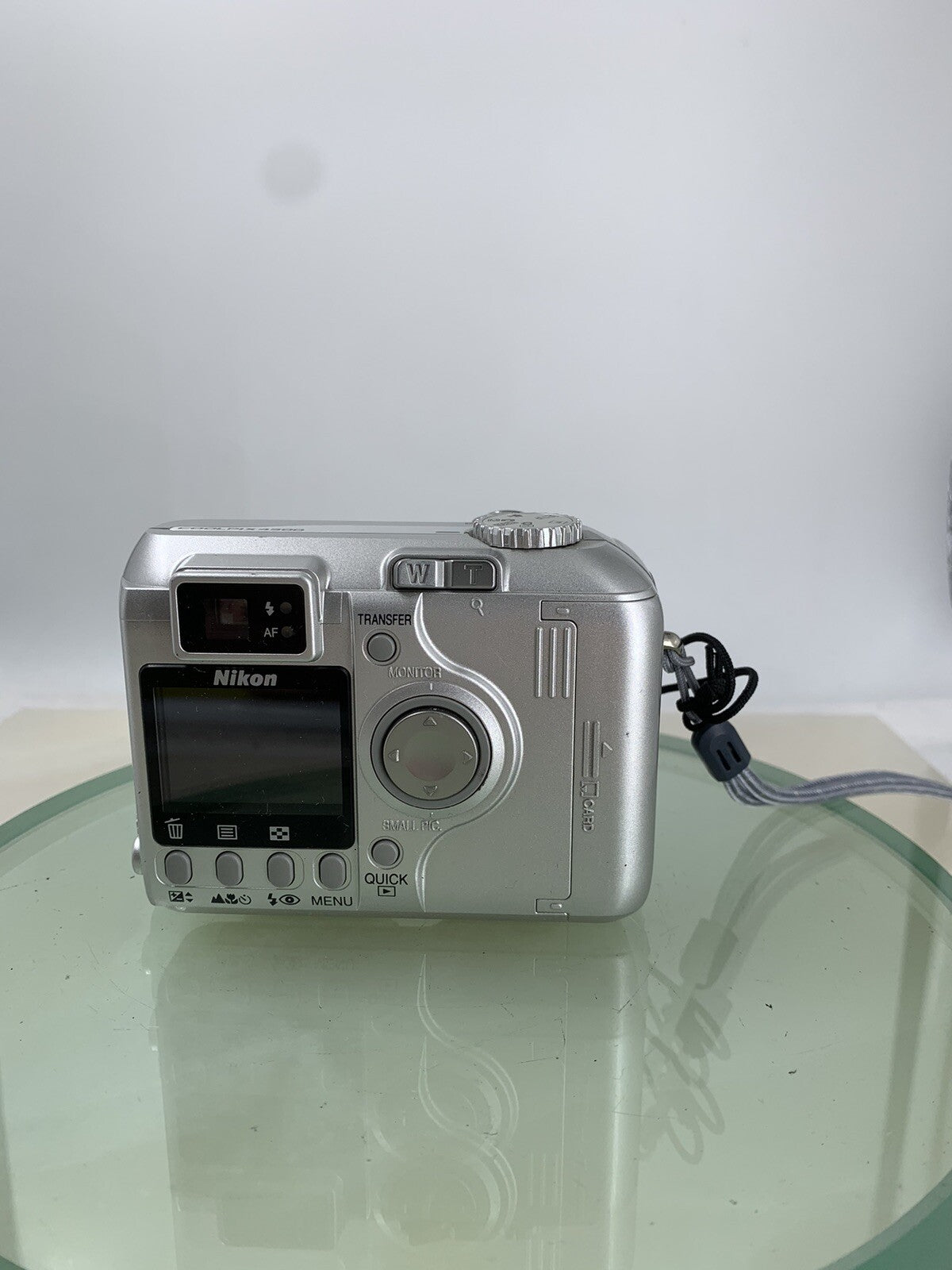 Nikon COOLPIX 4300 4.0MP Digital Camera SILVER NO CARD NO CHARGER TESTED - 5973