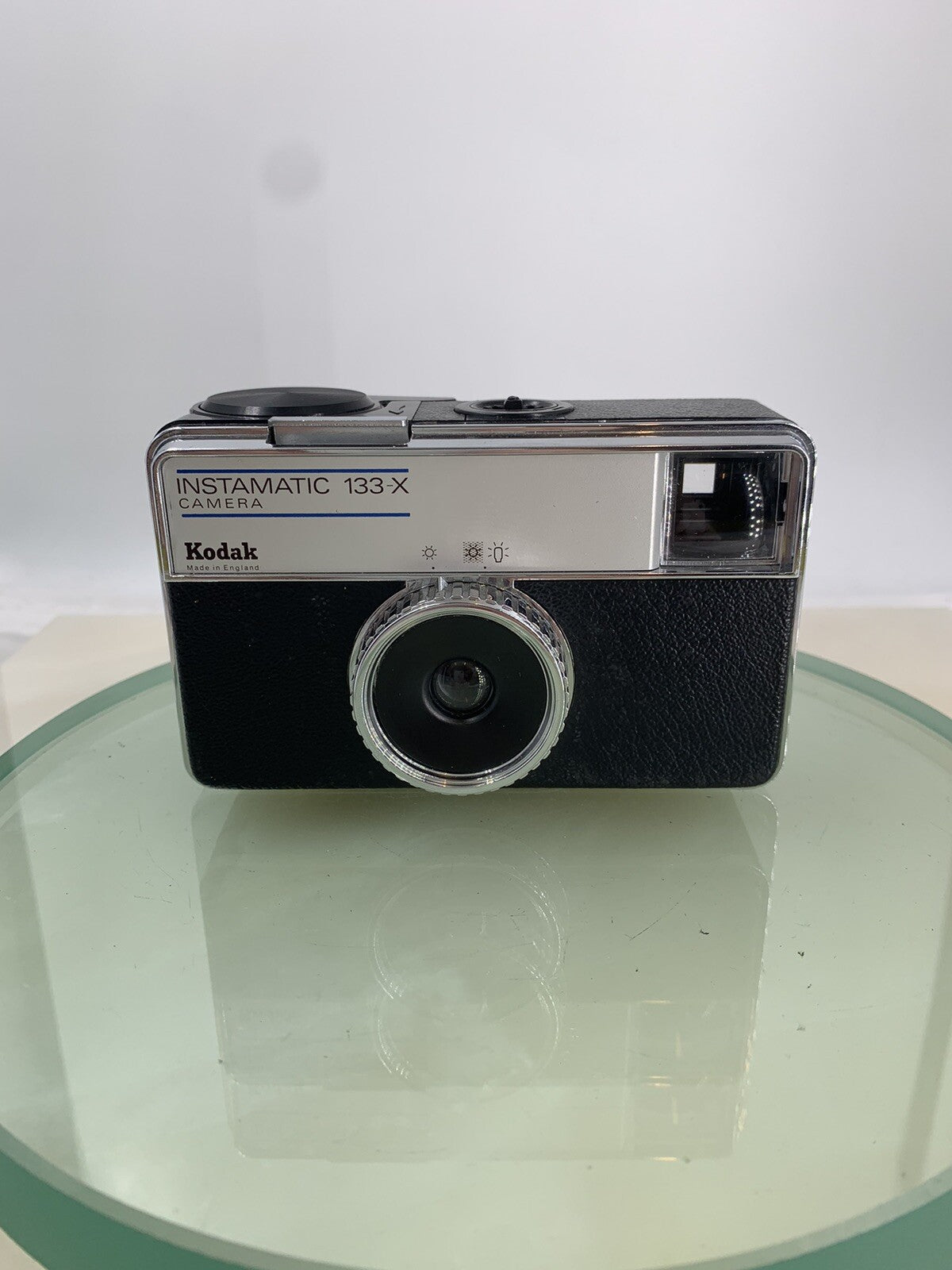 Kodak Instamatic Camera 133-X Viewfinder Camera BLACK WITH COVER TESTED - 851