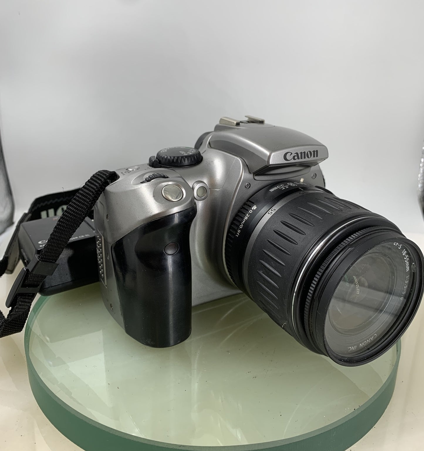 Canon EOS 300D 6.3MP Digital SLR Camera with Canon 18-55mm EF-s Lens - Silver7280
