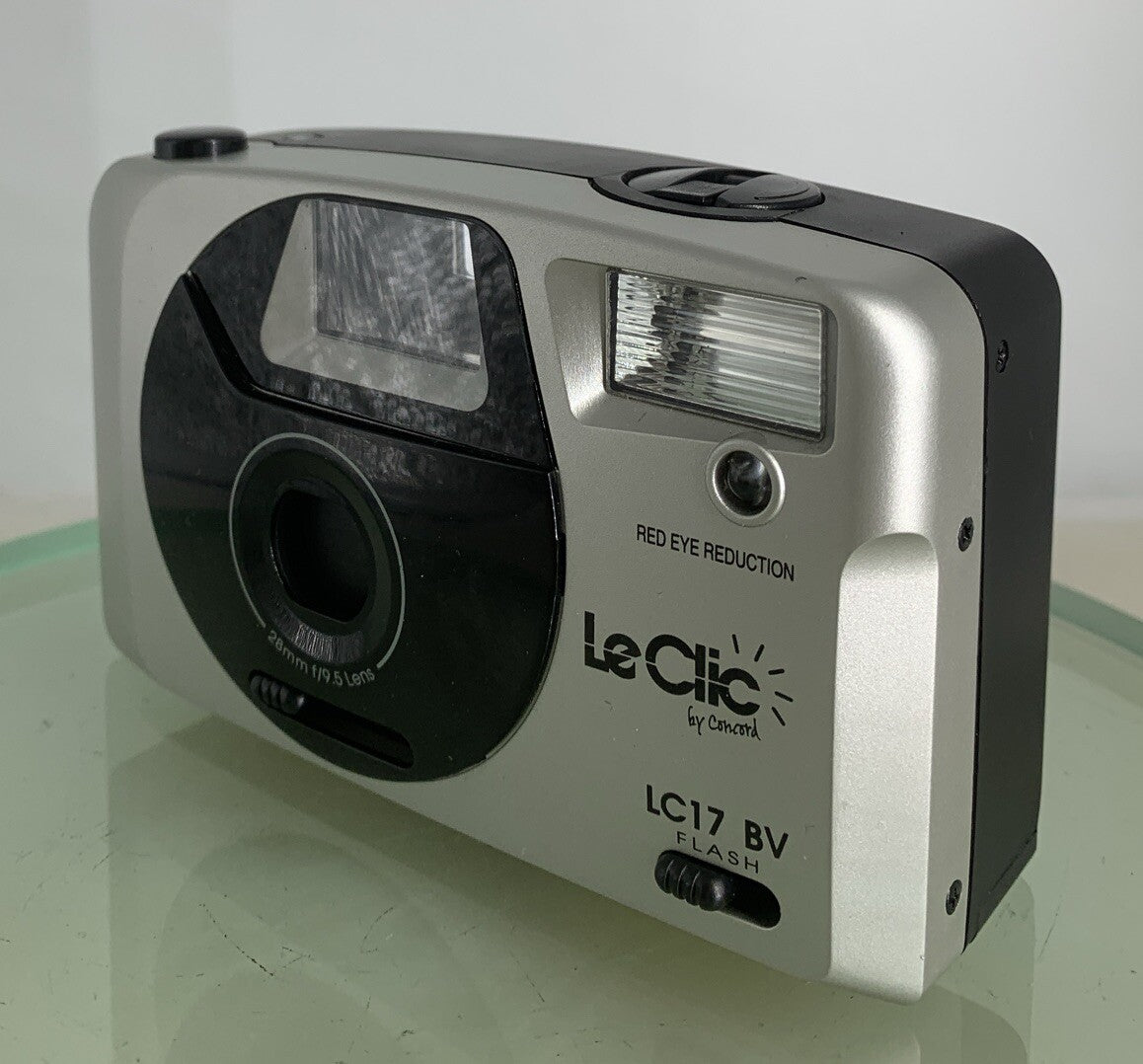 LECLIC BY CONCORD LC17 BV FLASH SILVER COMPACT FILM CAMERA TESTED - 6032