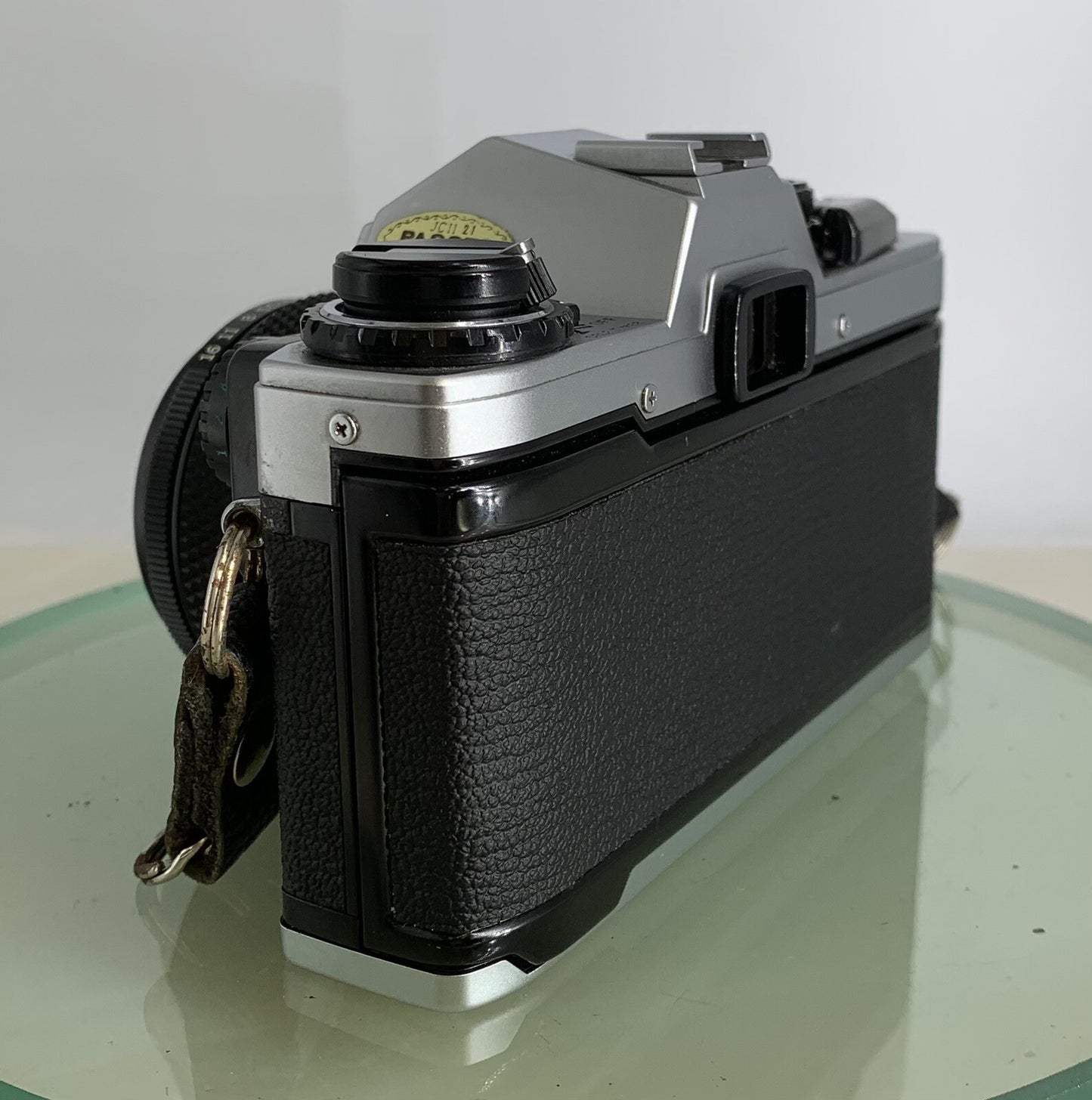 Olympus OM10 35mm Film SLR Manual Camera +Olympus 50/1.8 MC Zuiko Lens TESTED2985