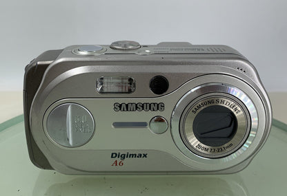 Samsung COMPACT DIGITAL CAMERA Digimax A6 6.0MP Silver NO CARD Tested - 3171