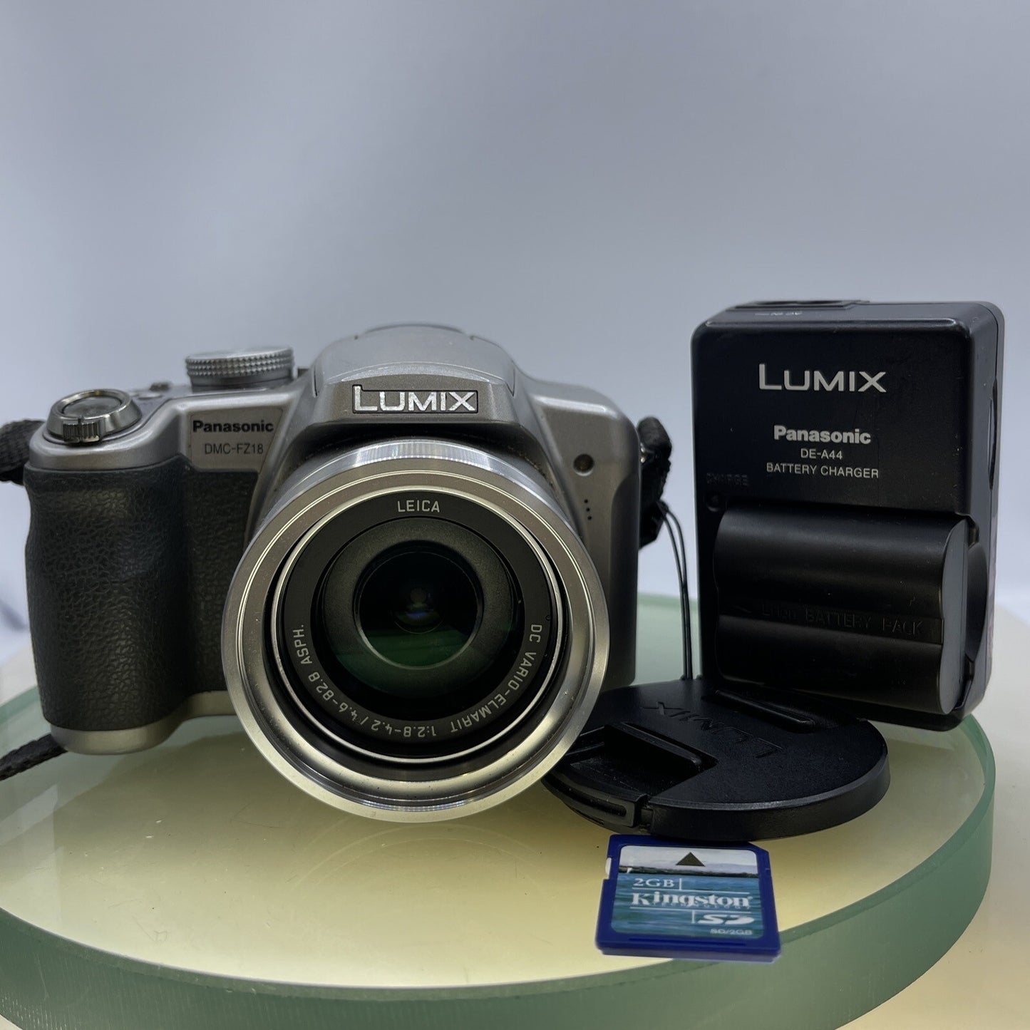 Panasonic LUMIX DMC-FZ18 SLR zoom 18x 8.1MP LEICA lens +Charger+2GB SD Card #6861