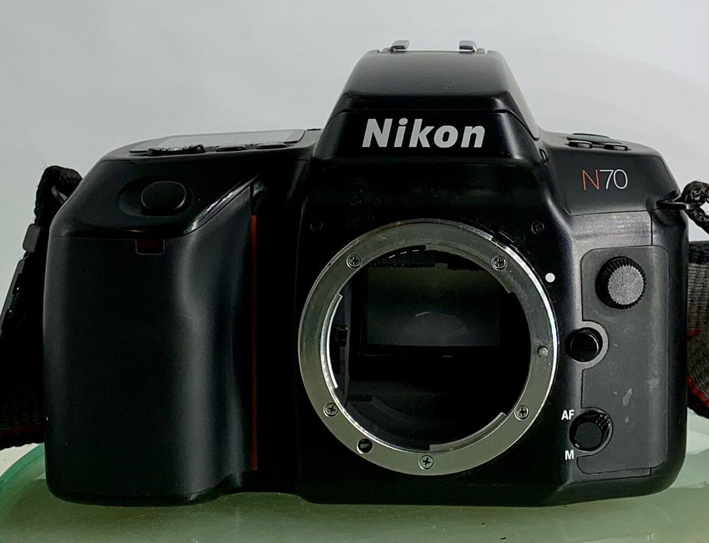 Nikon N70 35mm AF SLR Film Camera - Body Only + Instructions + Bag + Tested -3051