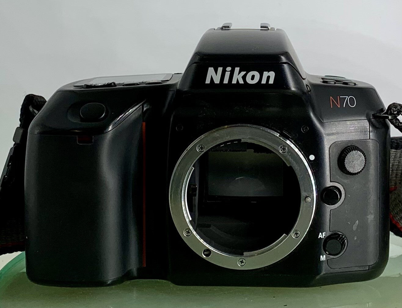 Nikon N70 35mm AF SLR Film Camera - Body Only + Instructions + Bag + Tested -3051