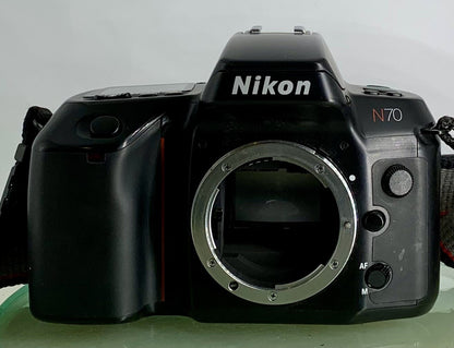 Nikon N70 35mm AF SLR Film Camera - Body Only + Instructions + Bag + Tested -3051