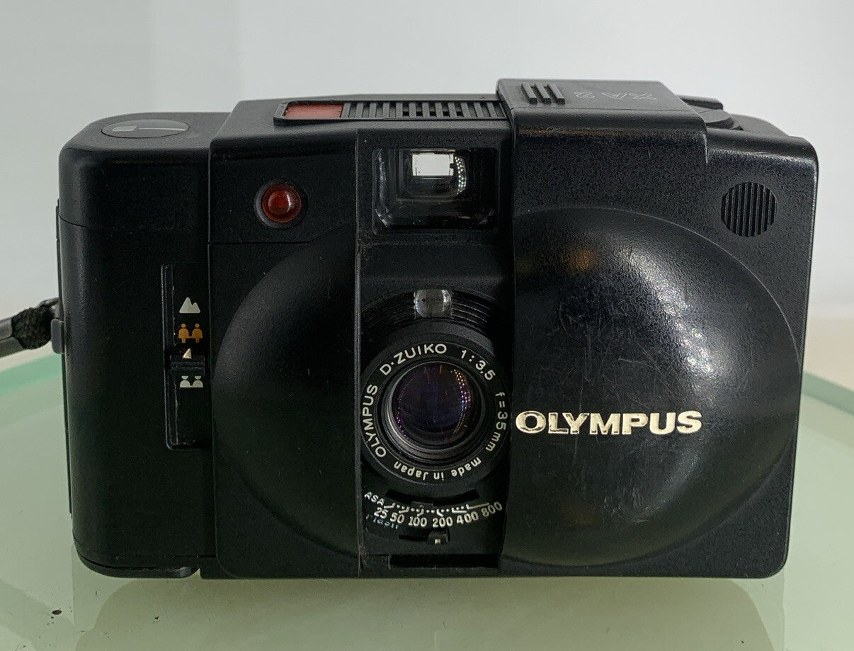 "SERVICED" OLYMPUS XA2 COMPACT CULT  D.ZUIKO 35mm f3.5 POINT & SHOOT CAMERA #1921