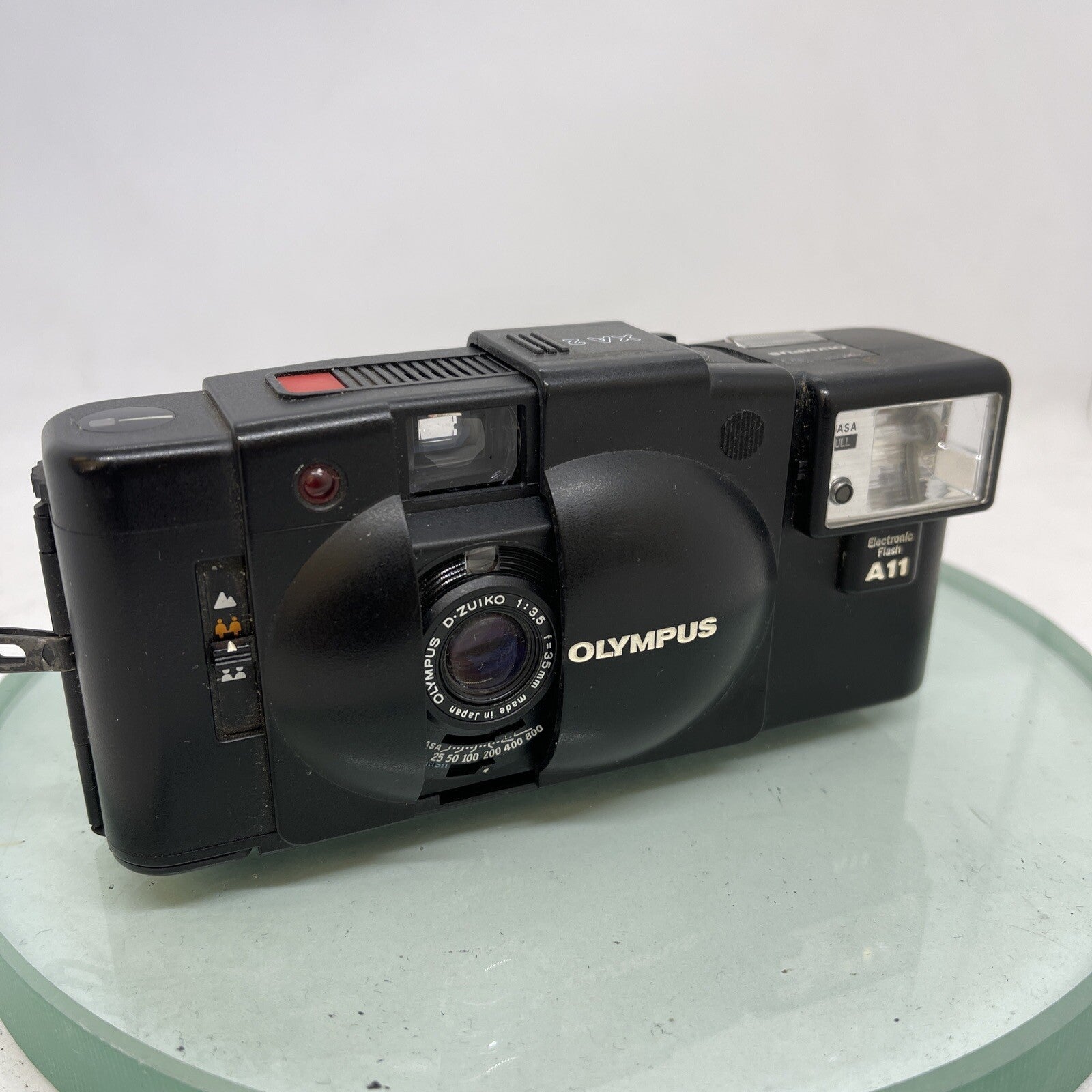 OLYMPUS XA2 Electronic Flash A11 D.ZUIKO 35mm f3.5 TESTED + Case  84