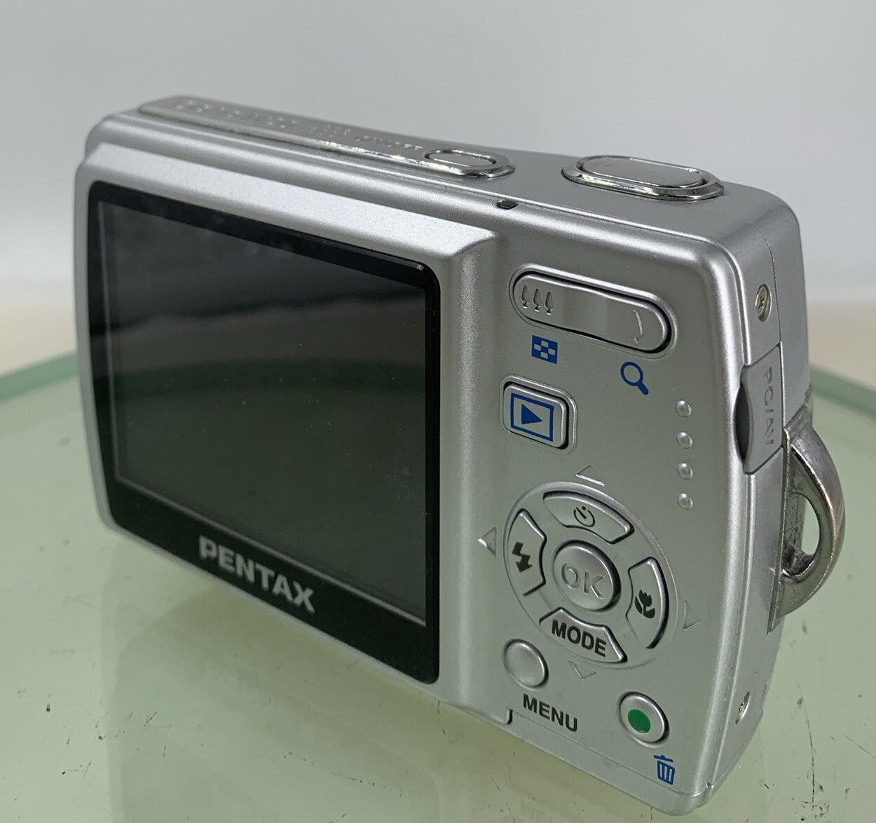 Pentax Optio M20 Digital Camera 7.0 MP 3x ZOOM SILVER NO CHARGER TESTED - 2446