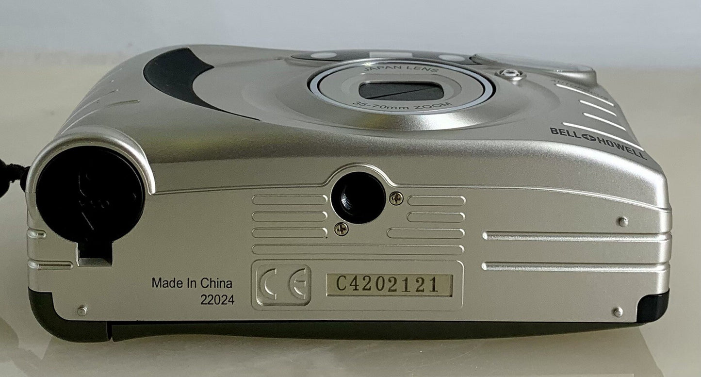 {MINT CONDITION} Bell+Howell PZ2200 Auto Focus 35mm Film Camera+Case+Tested -537
