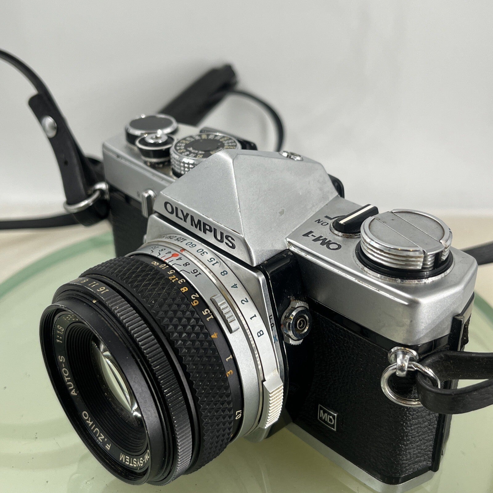 Olympus OM-1 MD 35mm SLR Film Camera &  Olympus ZUIKO  50mm f1.8 Lens- TESTED8873