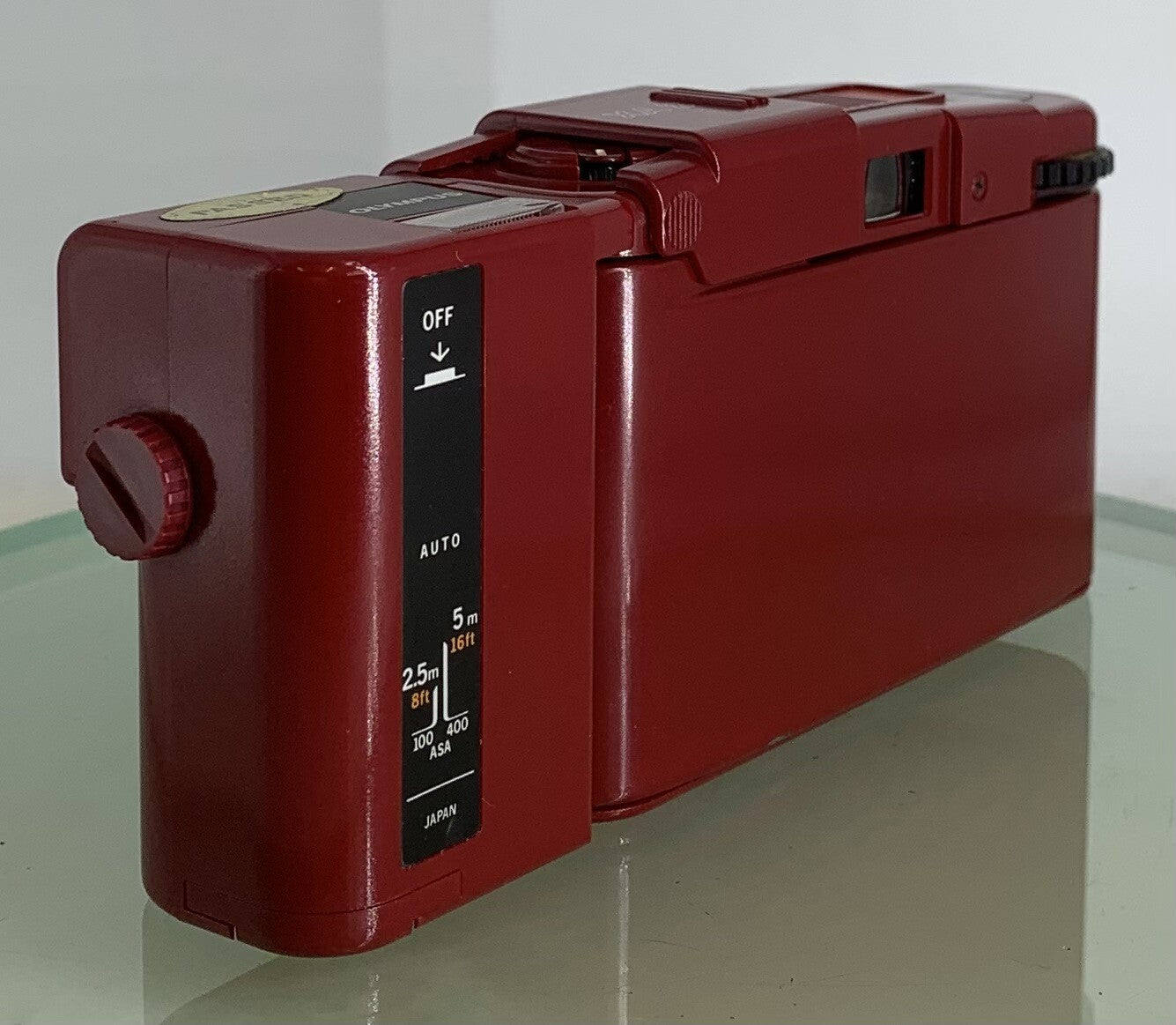 Rare Red Olympus XA 2 COMPACT FILM CAMERA w/ D. Zuiko 35mm F/3.5 Lens SERVICED++5