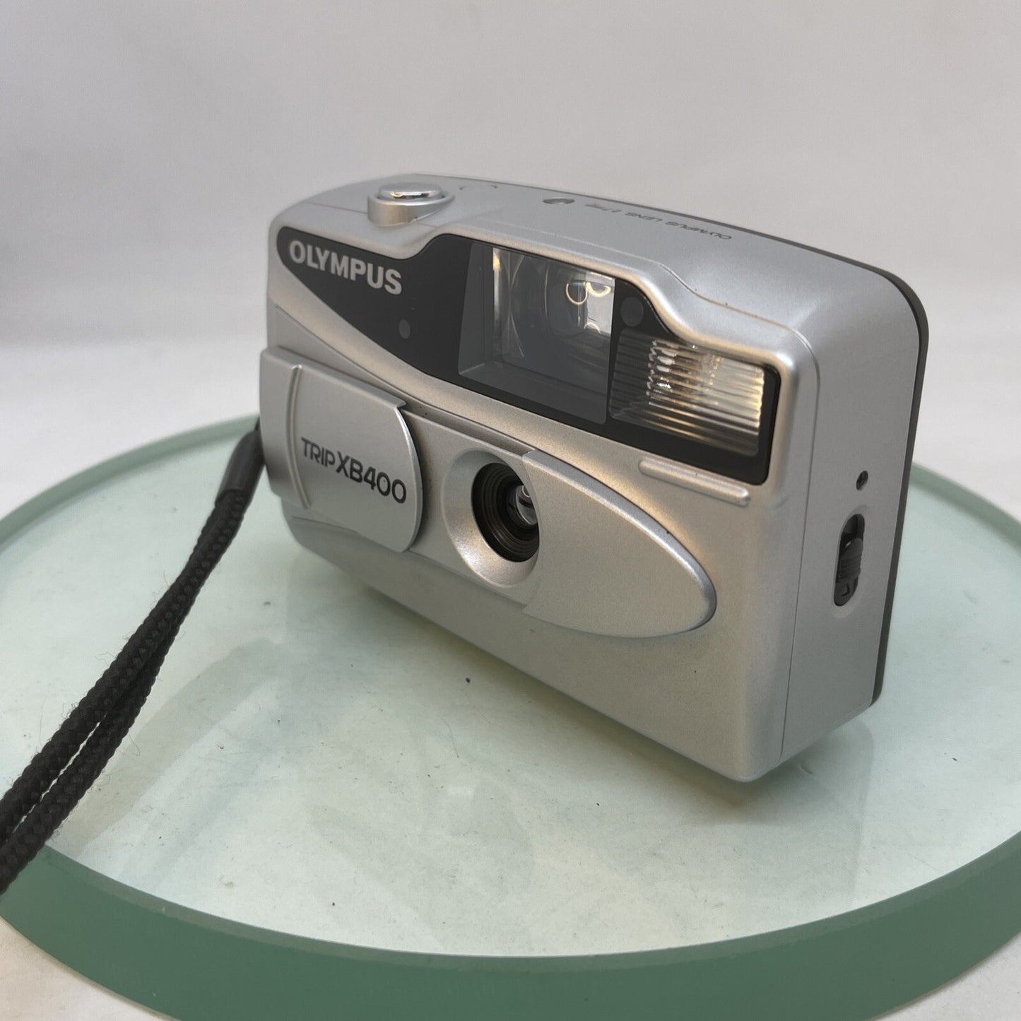 Olympus Trip XB400 35mm Camera 27mm Lens Point & Shoot #4952