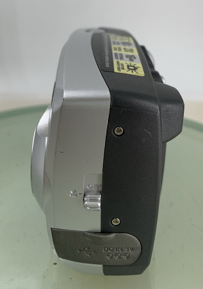 Kodak Easyshare CX4210 SILVER COMPACT DIGITAL CAMERA NO CARD TESTED - 213
