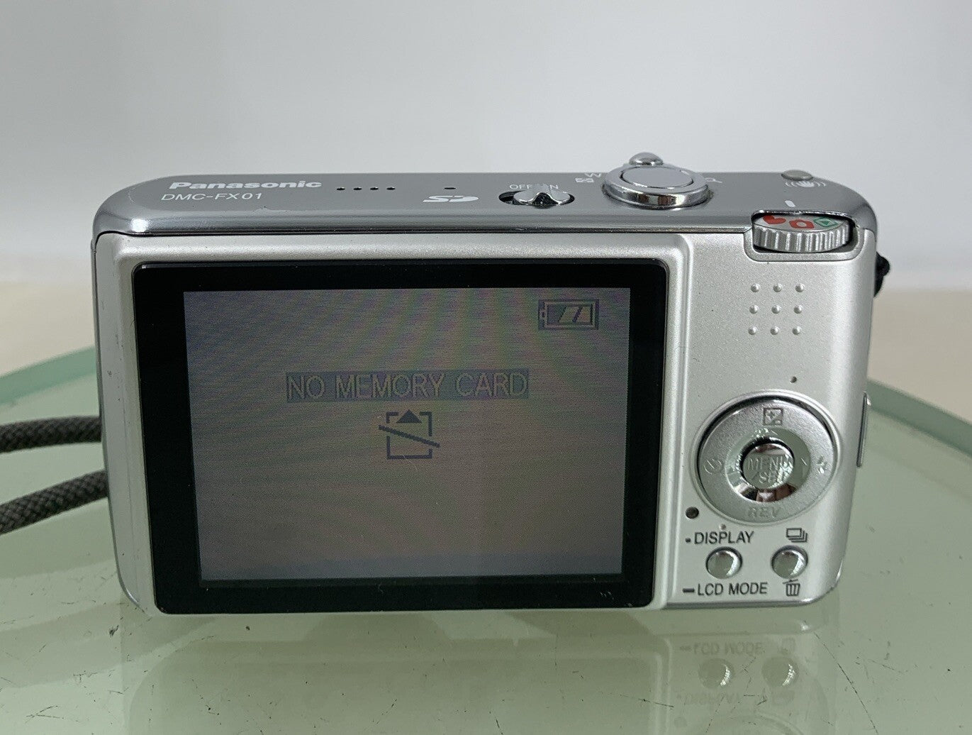 Panasonic Lumix DMC-FX01 6mp Digital Camera SILVER +CHARGER +COVER TESTED - 3205