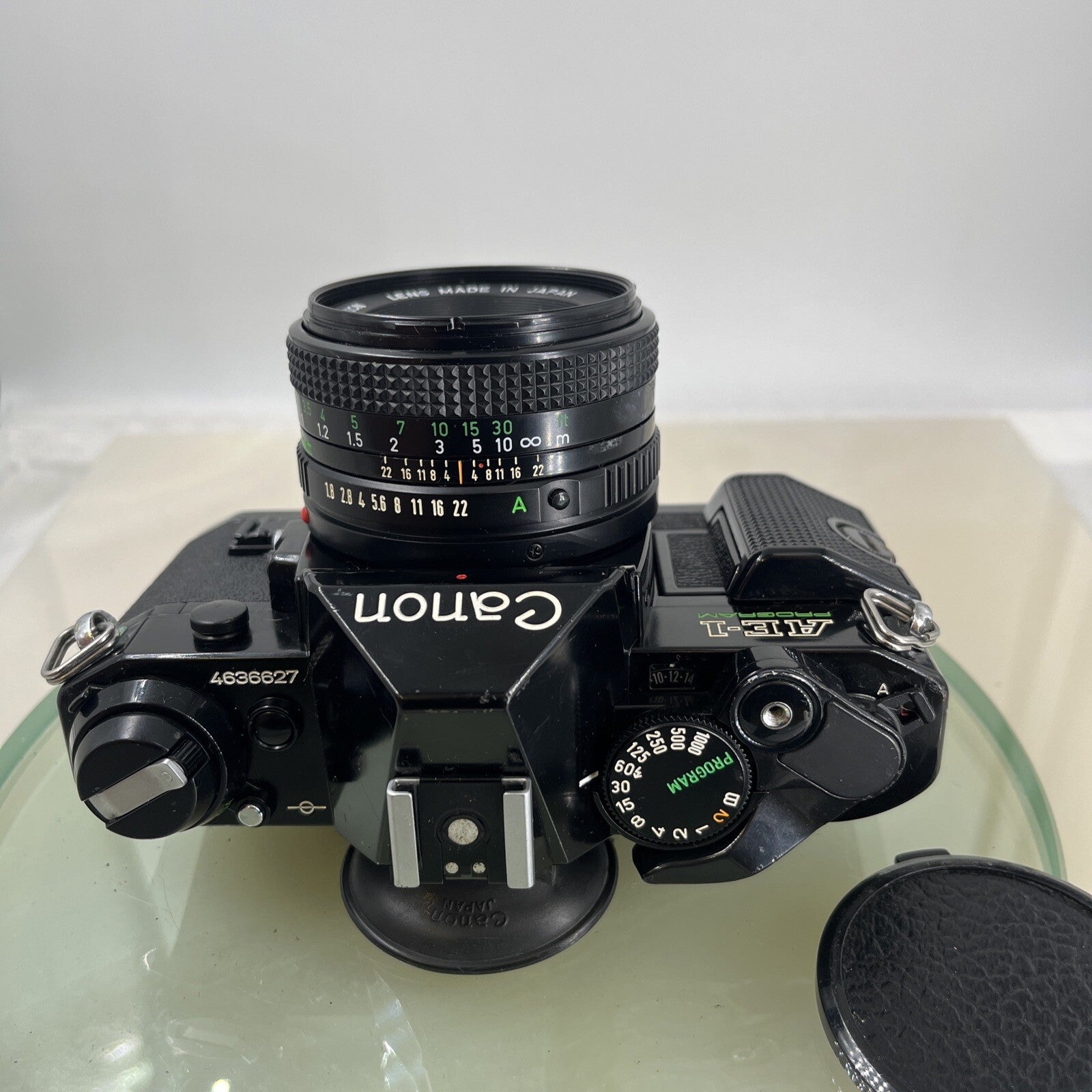 Canon AE-1 Program 35mm SLR Film Manual Camera BLACK+Canon 50mm F/1.8 FD Lens7576