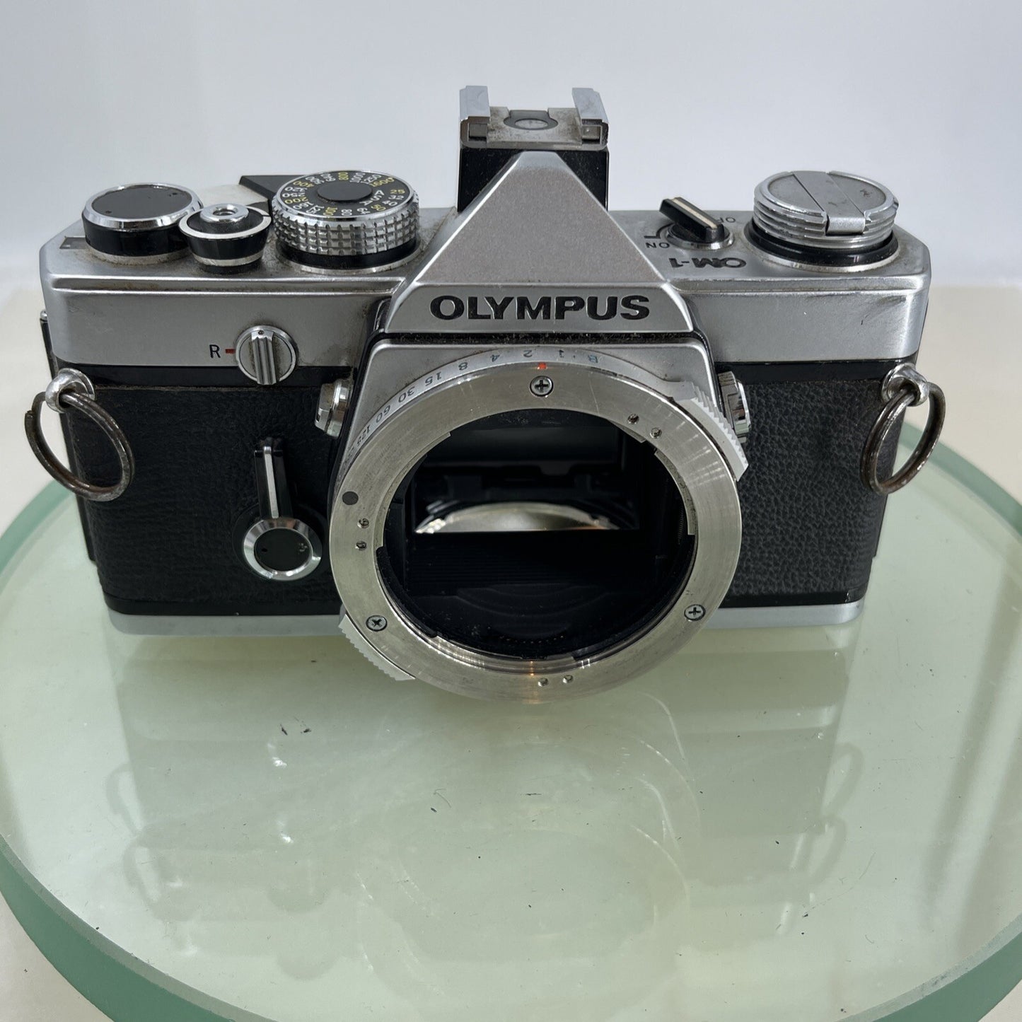 Olympus OM-1 MD 35mm SLR Film Camera &  Olympus ZUIKO  50mm f1.8 Lens- TESTED5991