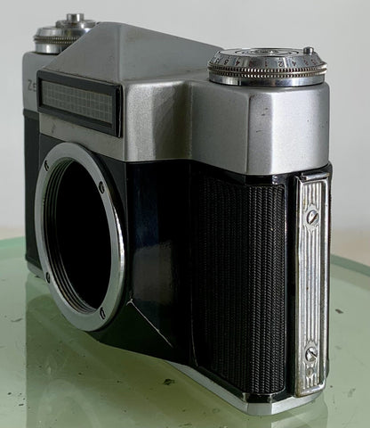 Zenit E 35mm SLR Film Camera Body Only + Tested - 4936