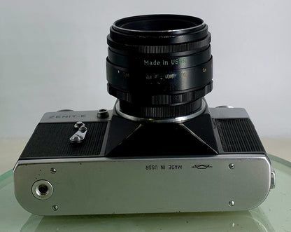 Very Rare ZENIT E POINT AND SHOOT FILM CAMERA+HELIOS-44-2 LENS+SILVER+TESTED-1568