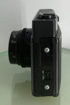 COSMIC SYMBOL VINTAGE FILM CAMERA POINT AND SHOOT BLACK TESTED - 6683