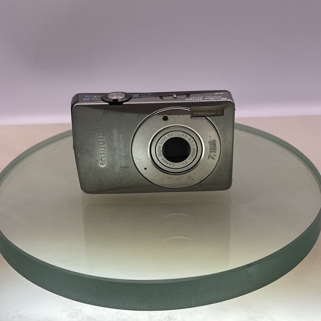 Canon PowerShot SD750 Compact Digital Camera 7.1MP flash not working,2GB SD,BATT2