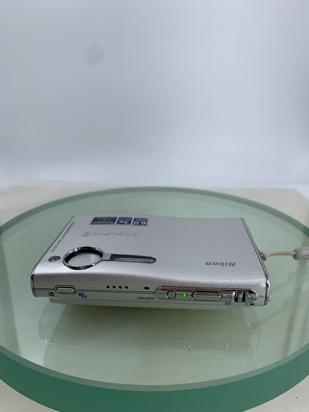 Nikon S5 COMPACT DIGITAL CAMERA SILVER 6.0 MP NO CARD NO CHARGER TESTED - 6815