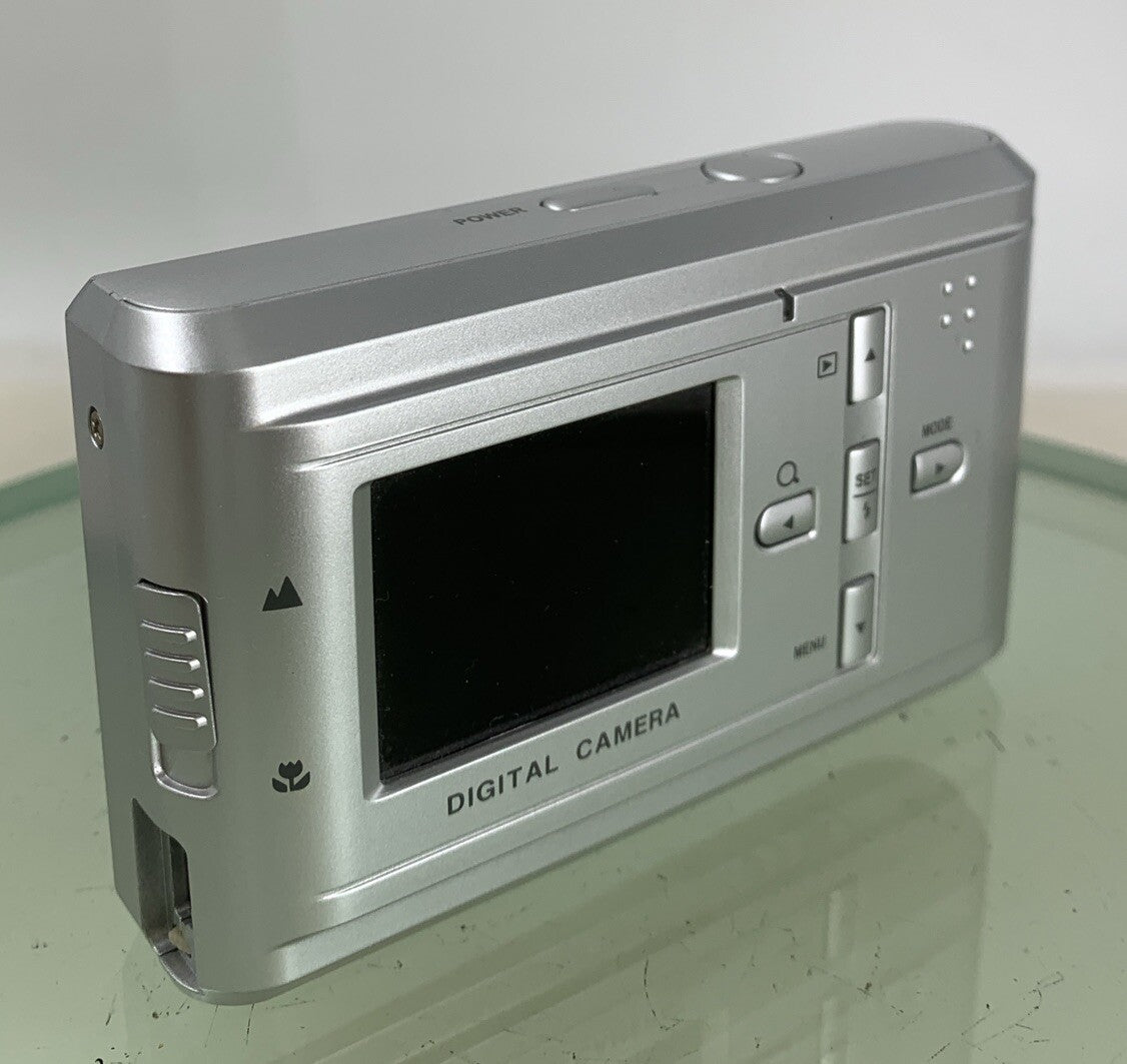 Premier DS-3090S Compact Digital Camera 3.2MP SILVER WITH COVER TESTED - 2334