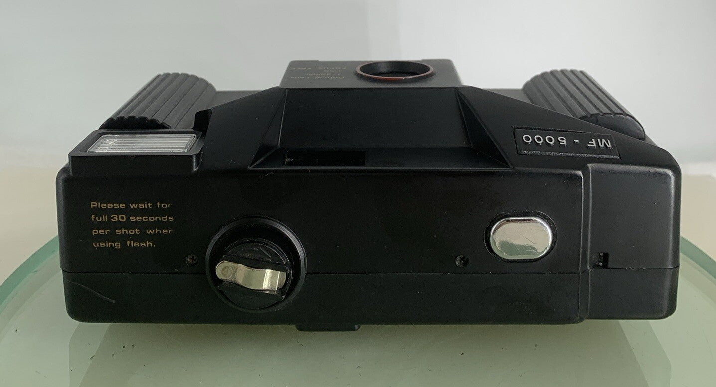 MF- 5000 COMPACT POINT AND SHOOT FILM CAMERA GOOD CONDITION TESTED - 7367