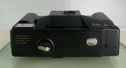 MF- 5000 COMPACT POINT AND SHOOT FILM CAMERA GOOD CONDITION TESTED - 7367