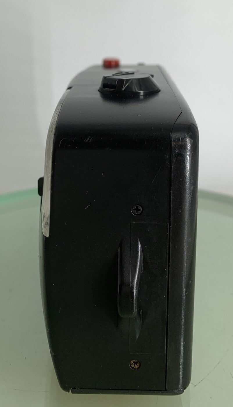 NIKKEI SK-105 POINT AND SHOOT FILM CAMERA BLACK NO CHARGER TESTED - 5813