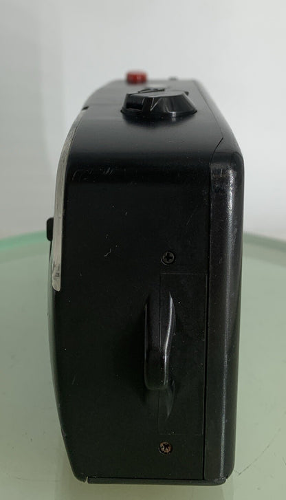 NIKKEI SK-105 POINT AND SHOOT FILM CAMERA BLACK NO CHARGER TESTED - 5813