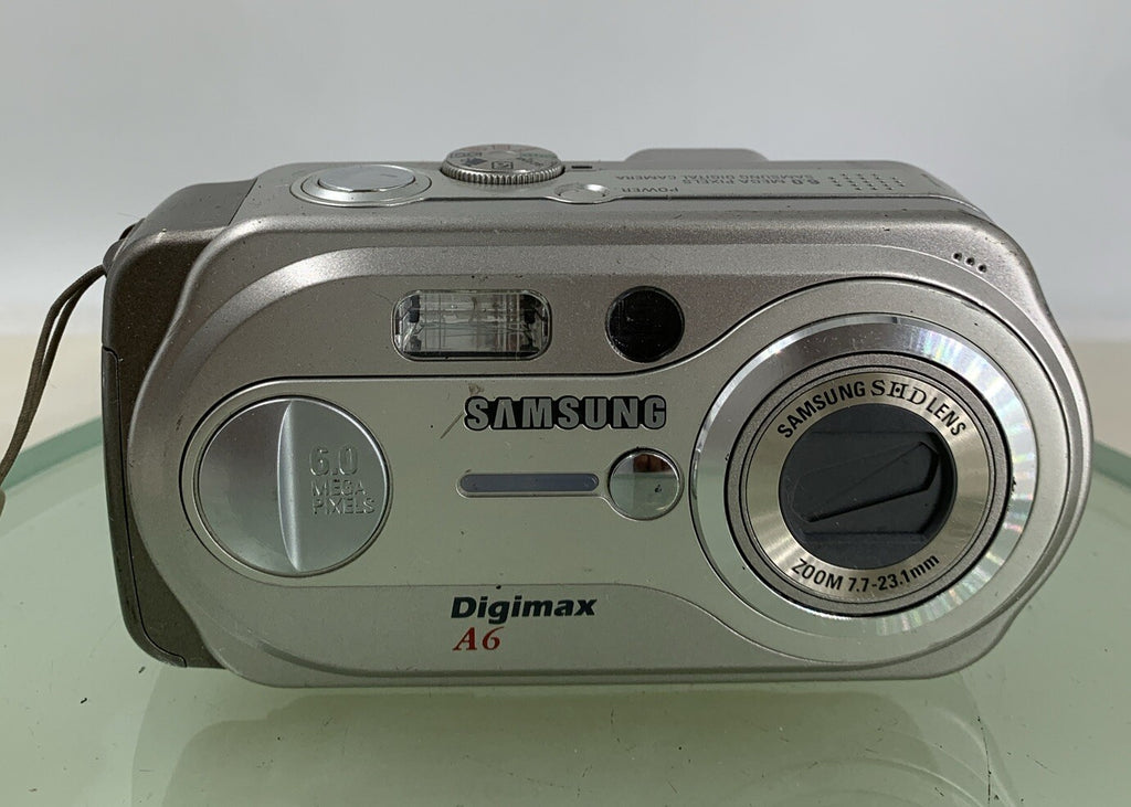 Samsung DIGIMAX COMPACT DIGITAL CAMERA A6 NOCARD NO CHARGER SILVER TESTED - 5501
