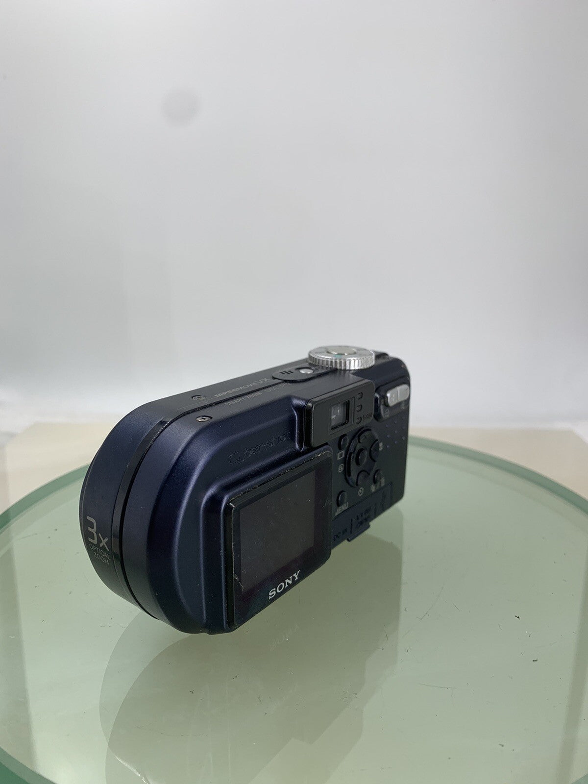 Sony Cybershot DSC-P12 5.0MP DIGITAL CAMERA BLUE + CHARGER + WIRE TESTED - 5955