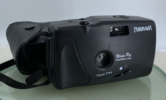 Panorama Wide Pic 35mm Film Point and Shoot Camera BLACK + COVER - TESTED - 8820