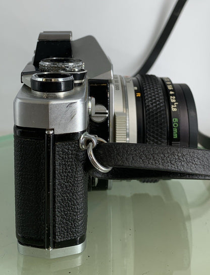 Olympus OM-1 MD 35mm SLR Film Camera &  Olympus ZUIKO  50mm f1.8 Lens- TESTED1387
