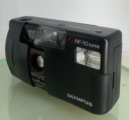 Olympus AF-10 Super COMPACT POINT AND SHOOT FILM CAMERA + COVER - TESTED - 7692
