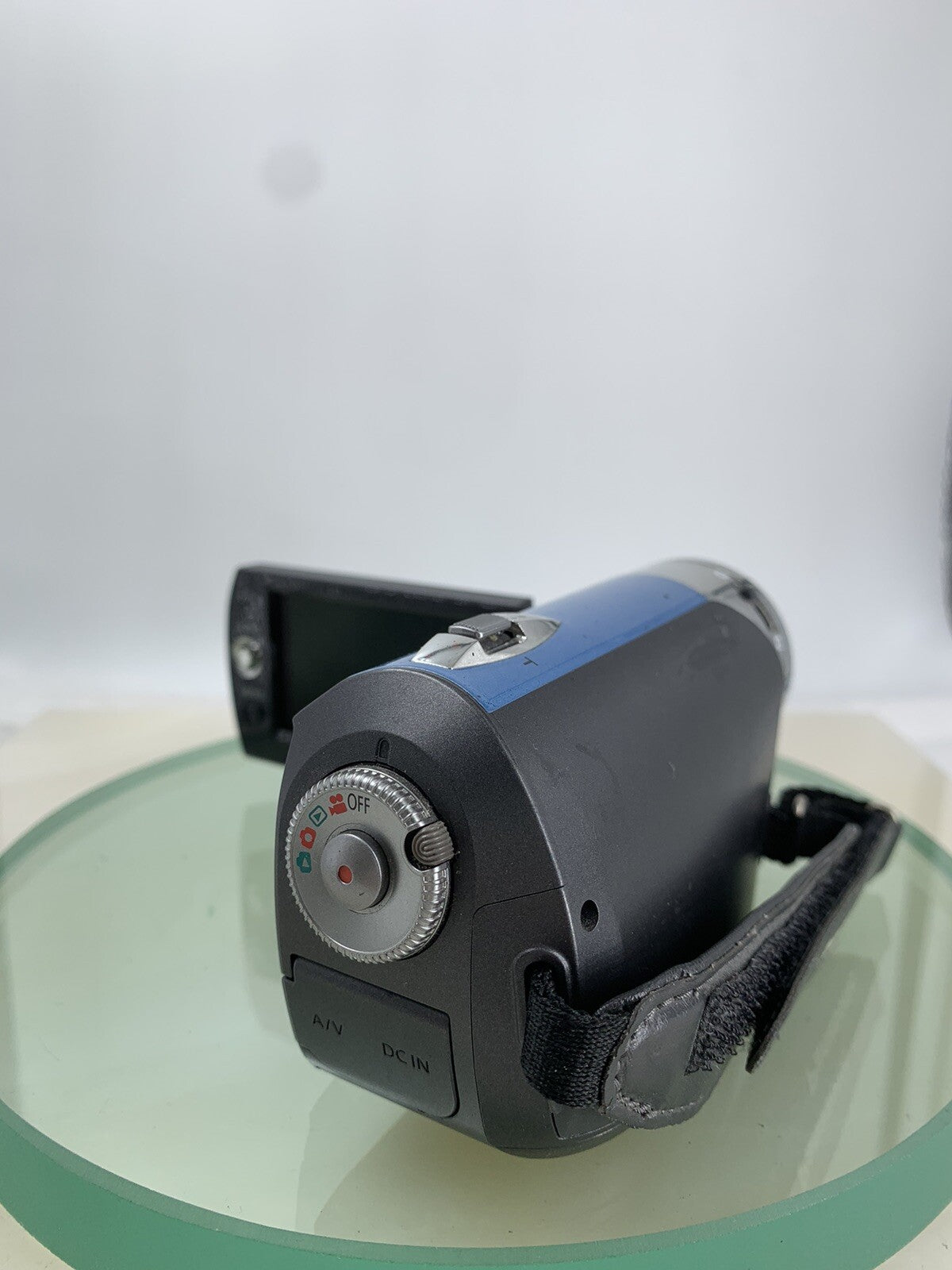 PANASONIC SDR-S26 SD DIGITAL VIDEO CAMERA RECORDER BLUE + CHARGER TESTED - 4903