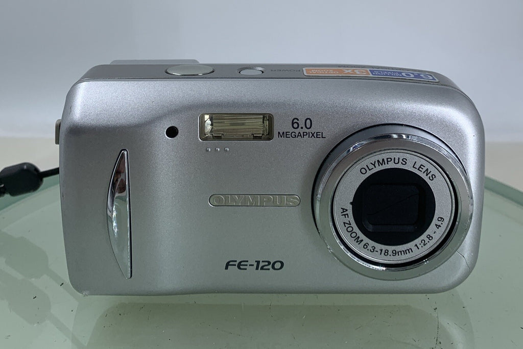Olympus FE-120 6MP COMPACT DIGITAL CAMERA SILVER WITH COVER + WIRE TESTED - 461