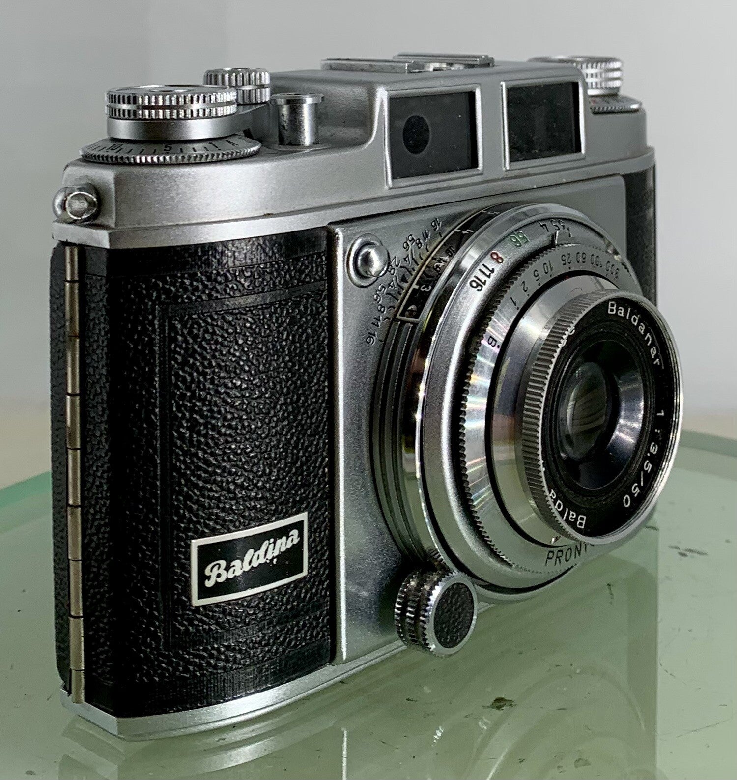 Vintage Balda Super Camera  - Baldanar 1:3.5/50 Lens PRONTOR SVS + Case - 3512