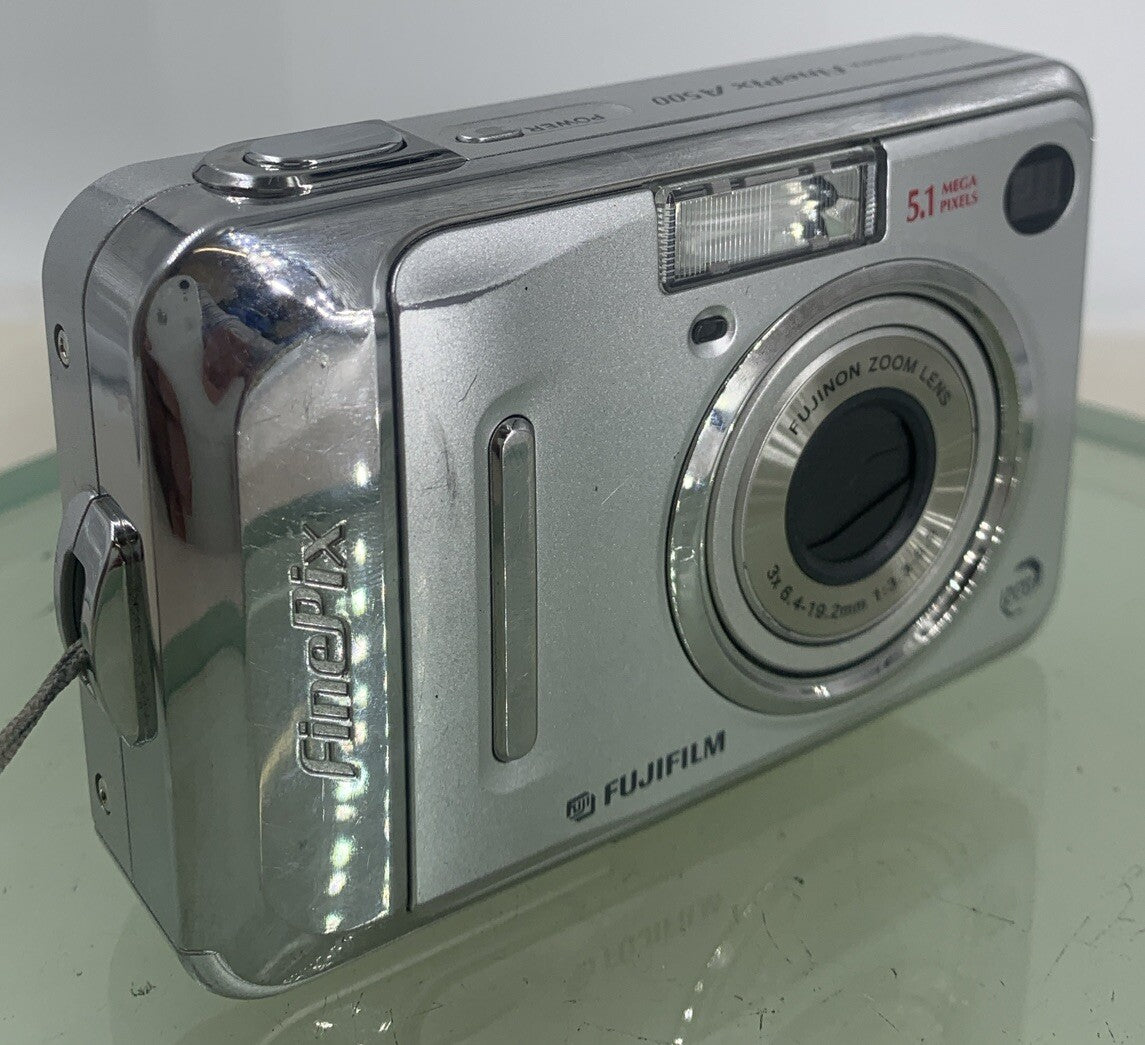 Fujifilm Digital Camera FinePix A500 5.1MP Silver NO CHARGER NOCARD TESTED - 1330