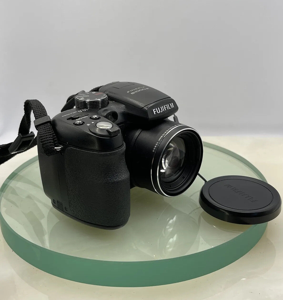 Fujifilm FinePix S1000fd 10.0MP Compact Bridge Digital Camera Black TESTED #3040