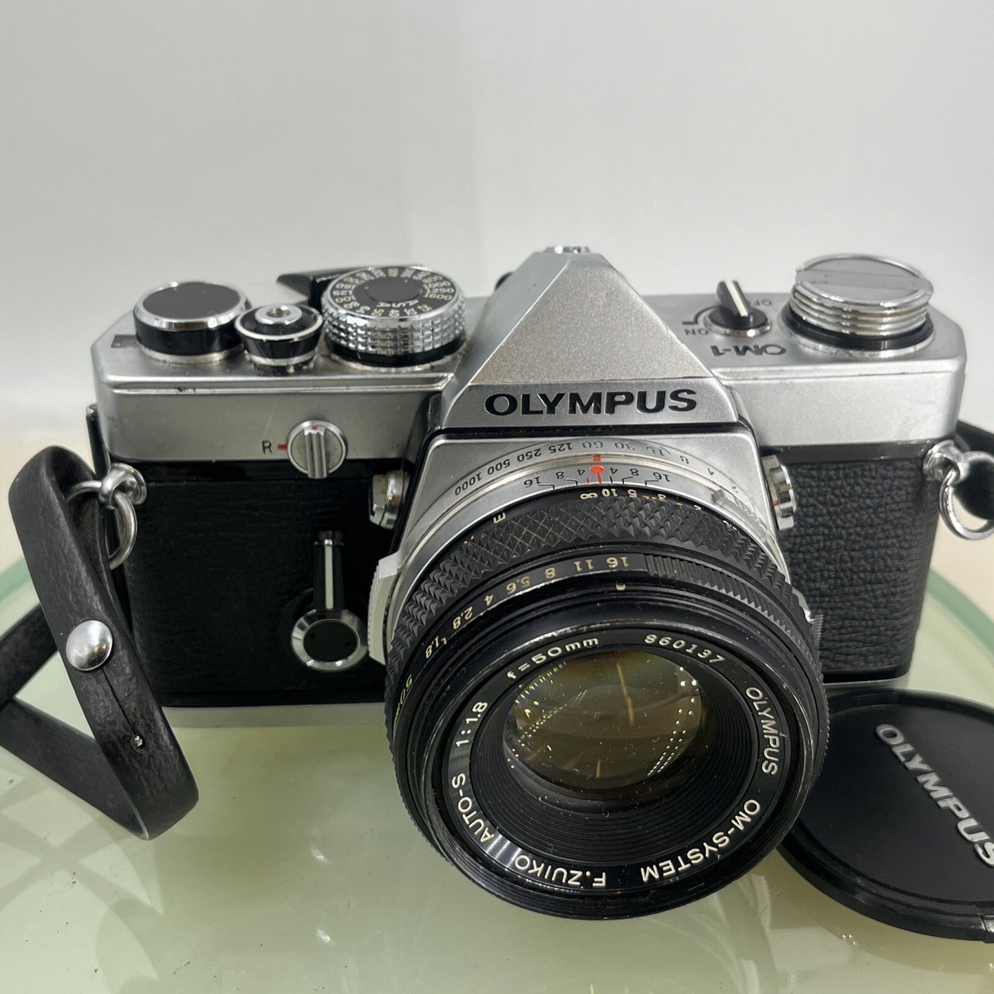 Olympus OM-1 MD 35mm SLR Film Camera &  Olympus ZUIKO  50mm f1.8 Lens- TESTED8871