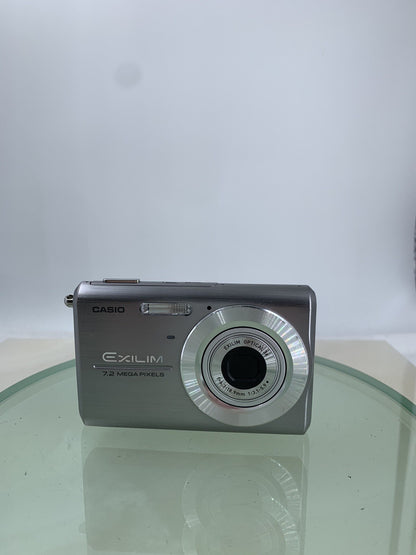 Casio Digital Camera EXILIM EX-Z75 7.2MP SILVER WITH CHARGER TESTED - 6891