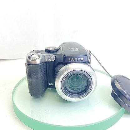 Fujifilm FinePix S Series S8000fd 8.0MP Digital Camera - Black, TESTED, Bag #8021