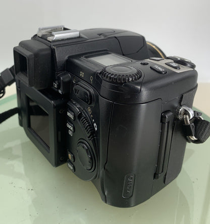 Nikon COOLPIX S700 DIGITAL CAMERA WITH CHARGER BLACK 5.0 MP 8X ZOOM TESTED - 2686
