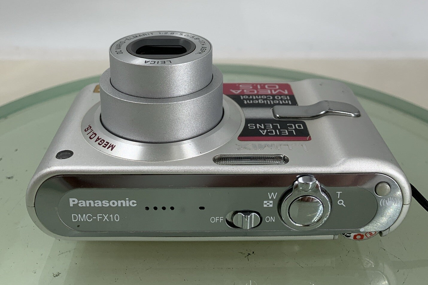 Panasonic LUMIX DMC-FX10 COMPACT DIGITAL CAMERA SILVER + CHARGER TESTED - 227