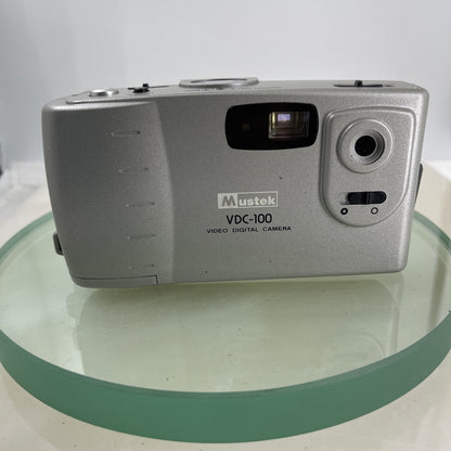 Mustek VDC-100 - Vintage Retro Digital Camera #9311